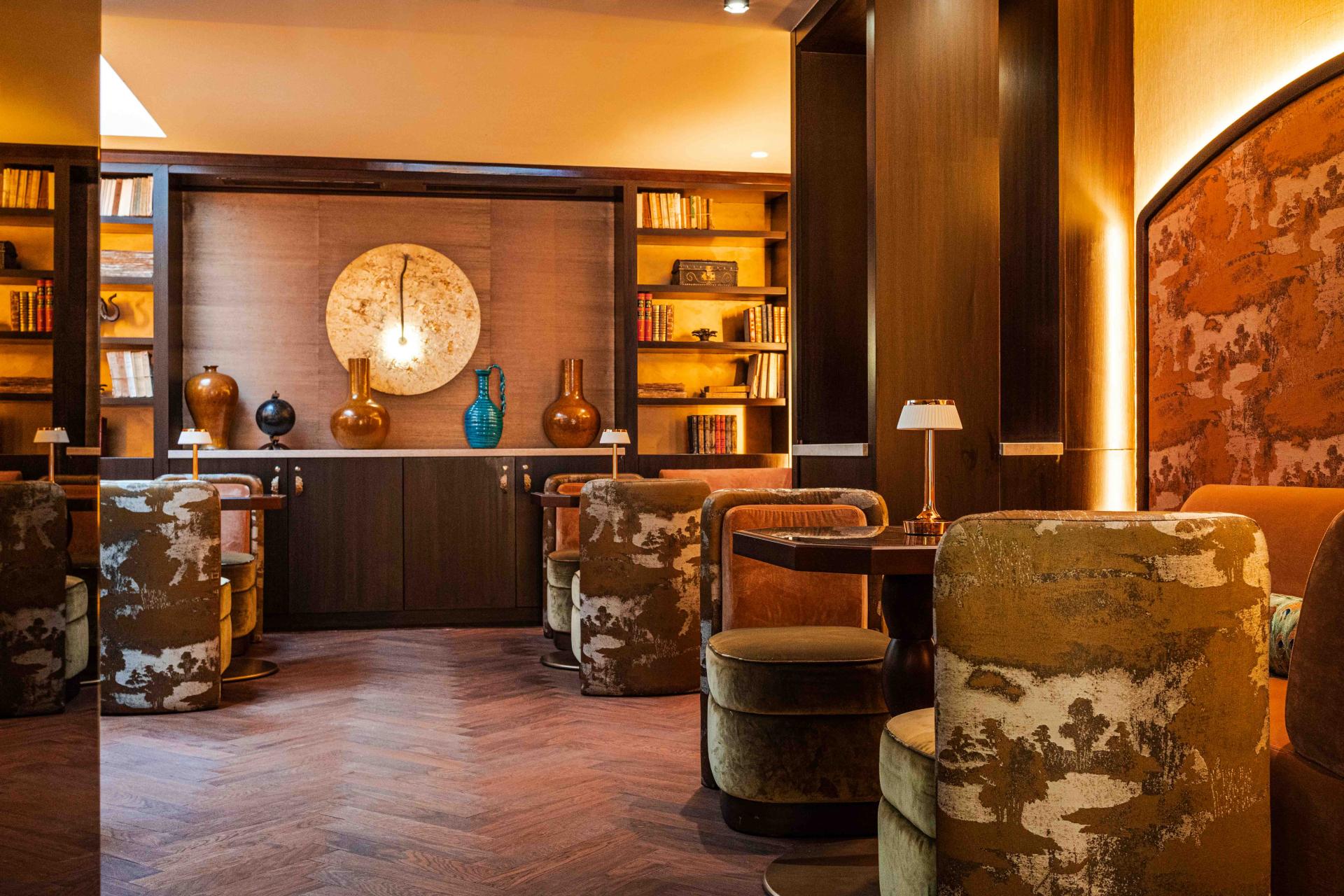La Bourdonnais - Gloster Bar