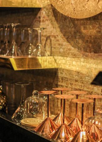 La Bourdonnais - Gloster Bar