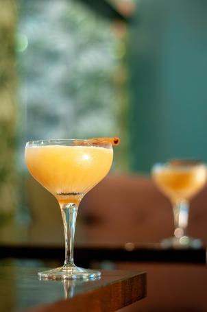 La Bourdonnais - Gloster Bar