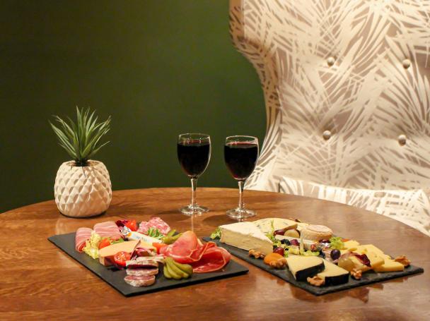 La Bourdonnais - Gloster Bar