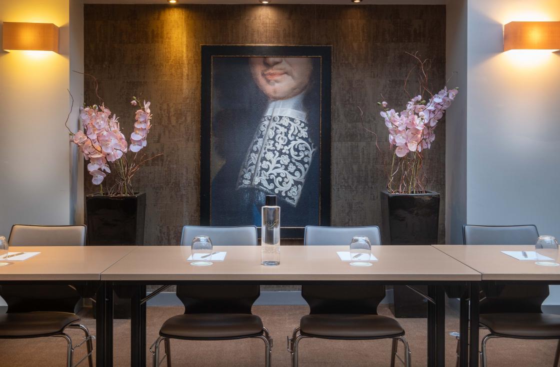 La Bourdonnais - La Salle de Séminaire